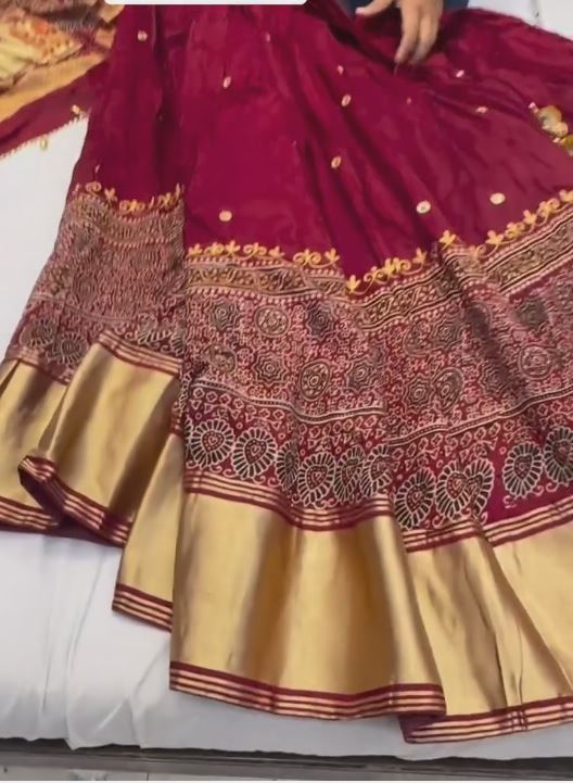 Maroon Pure Banarasi Handloom Katan Silk Choli