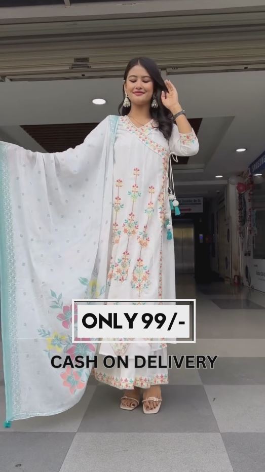 Women Floral Embroidered Regular Thread Work Kurta with Trousers & With Dupatta